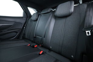 Intérieur sièges arrière depuis le côté conducteur