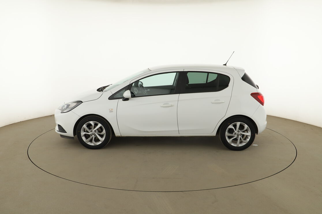 Extérieur côté gauche