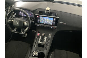 Interno lato guidatore, dal sedile posteriore