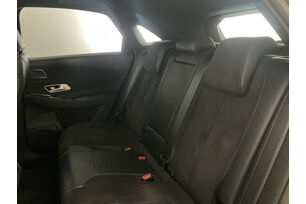 Interno sedili posteriori, dal lato guidatore
