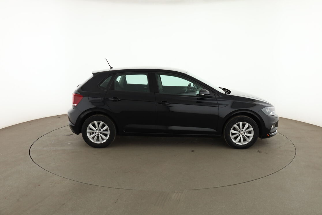 Extérieur côté droit