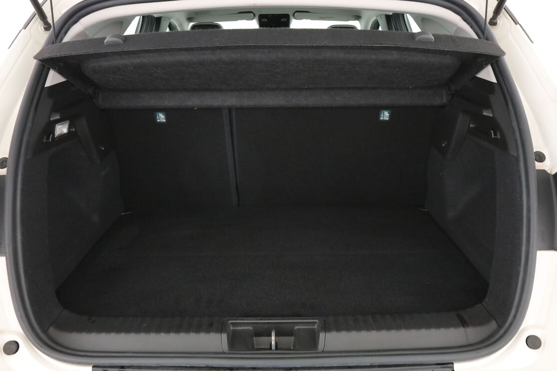 Interior maletero 2