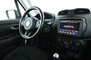 Intérieur côté conducteur depuis le siège arrière