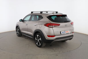 Exterior trasero izquierdo