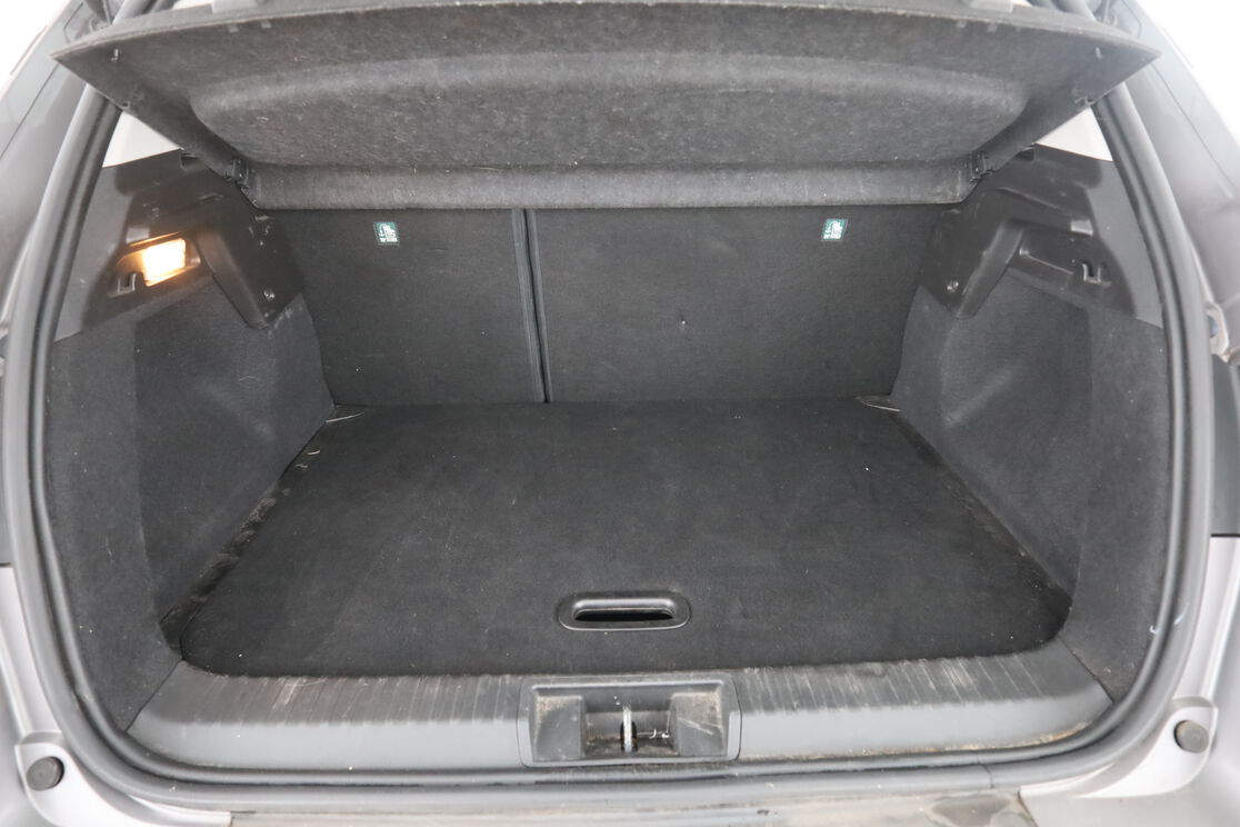 Intérieur coffre 2