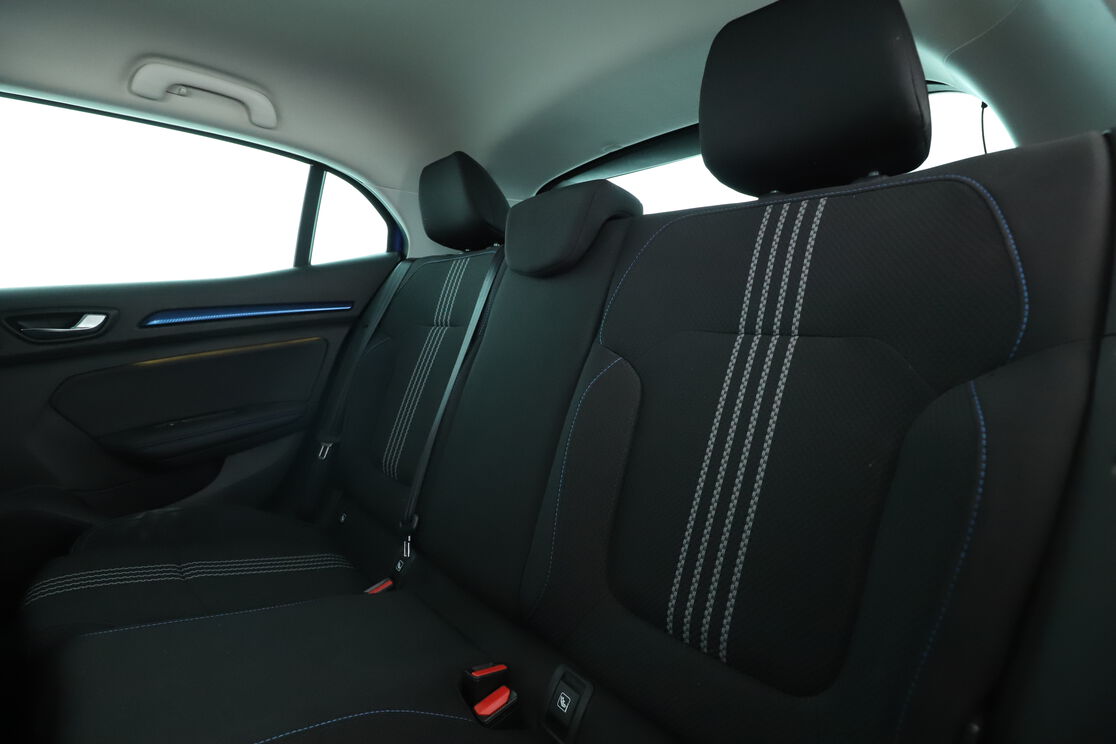 Intérieur sièges arrière depuis le côté conducteur