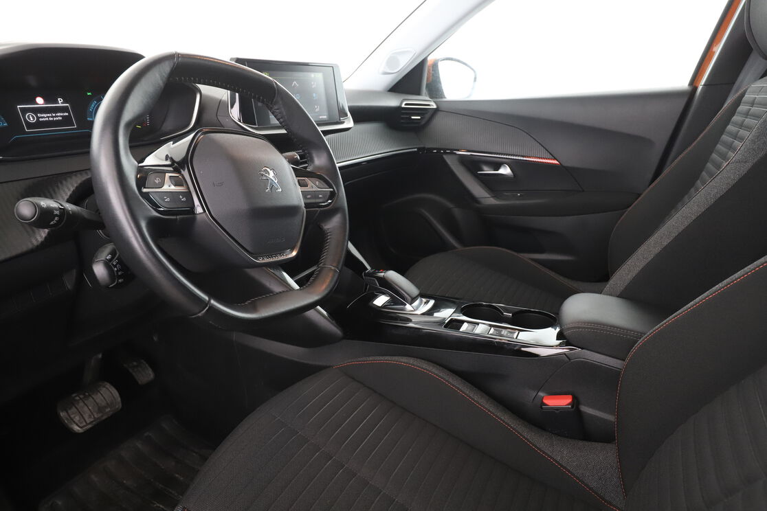 Intérieur côté conducteur 2