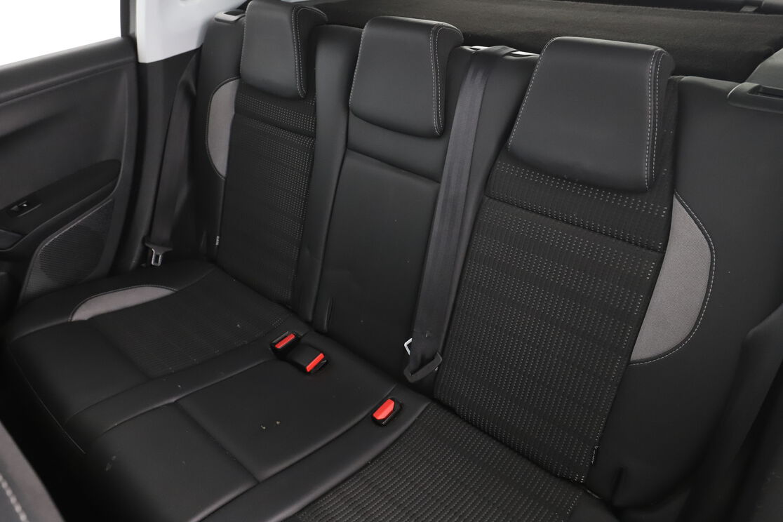 Intérieur sièges arrière depuis le côté conducteur