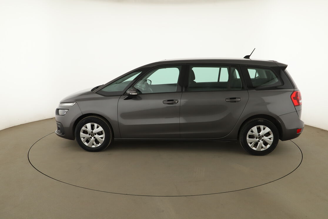 Extérieur côté gauche