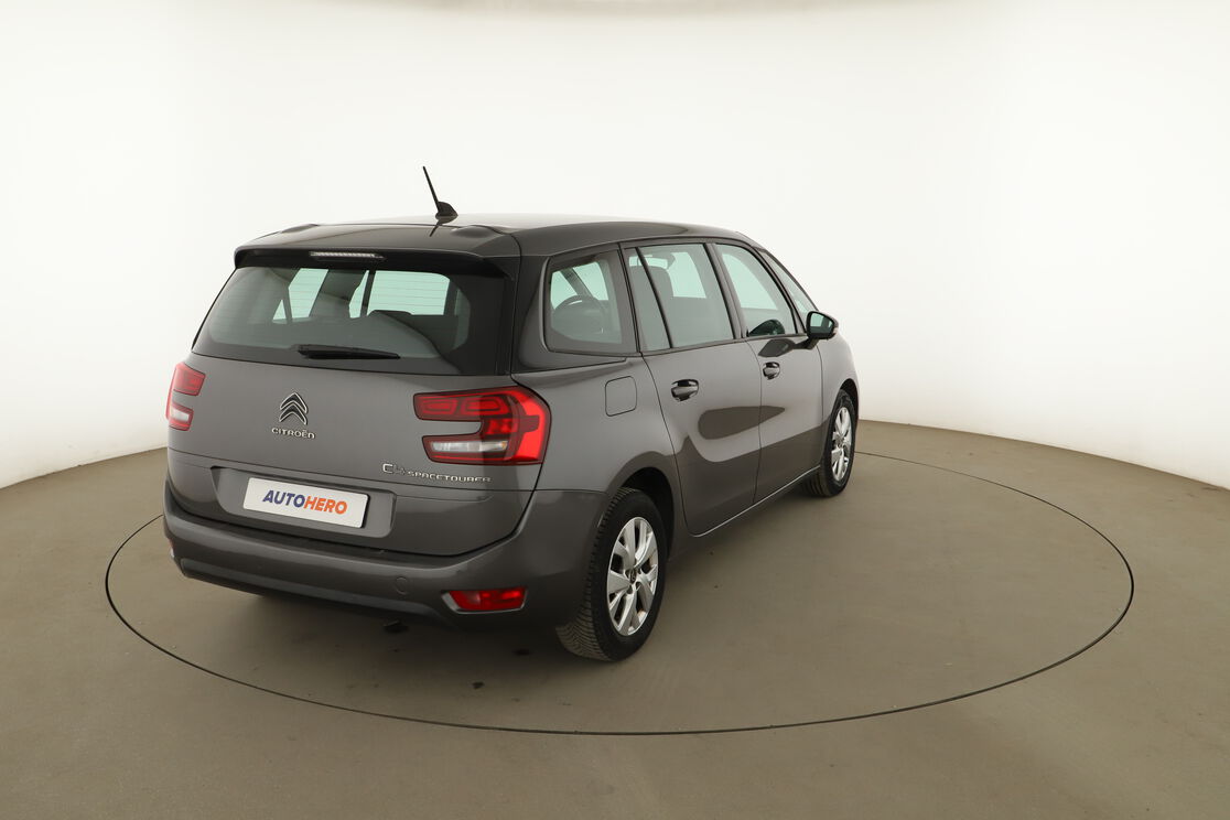 Extérieur arrière droit