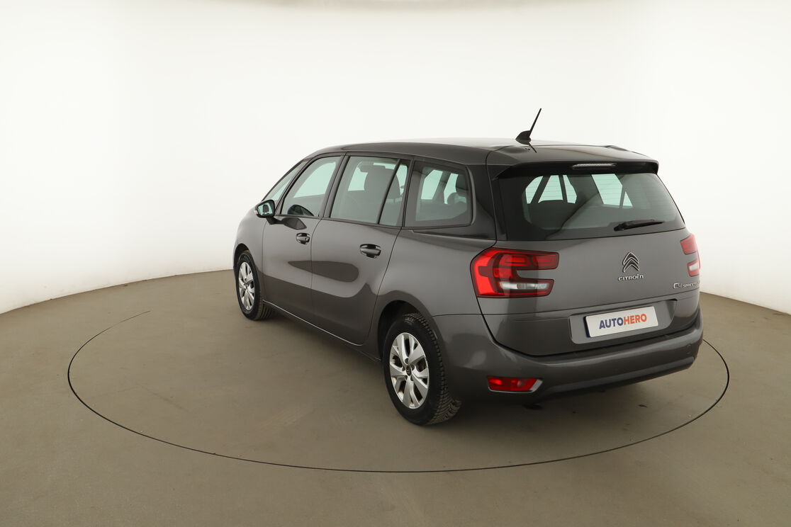 Extérieur arrière gauche