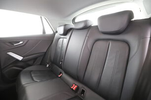 Intérieur sièges arrière depuis le côté conducteur