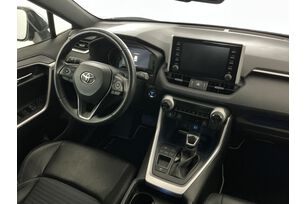 Interno lato guidatore, dal sedile posteriore