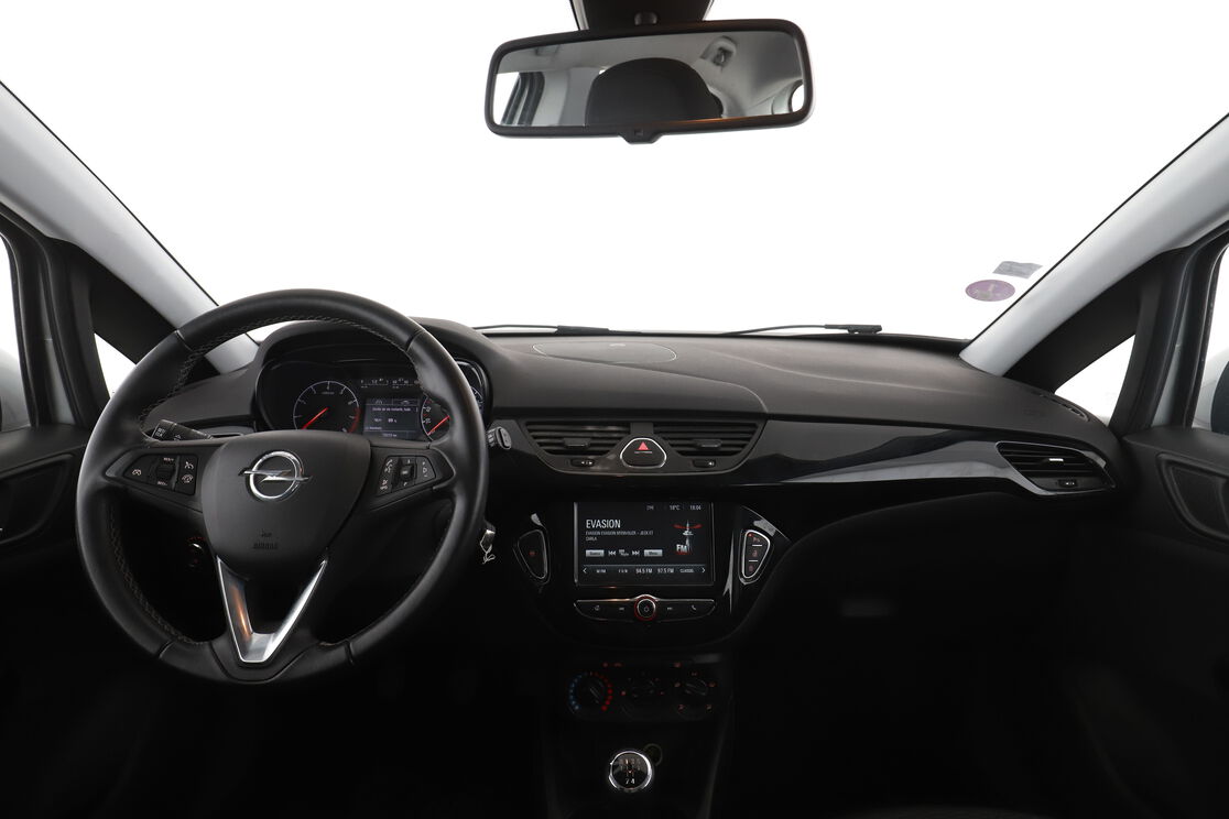 Intérieur côté conducteur depuis le siège arrière