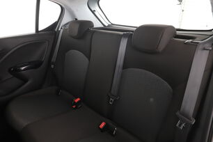 Intérieur sièges arrière depuis le côté conducteur