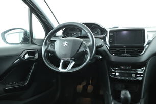 Intérieur côté conducteur depuis le siège arrière