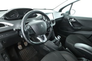 Intérieur côté conducteur 2