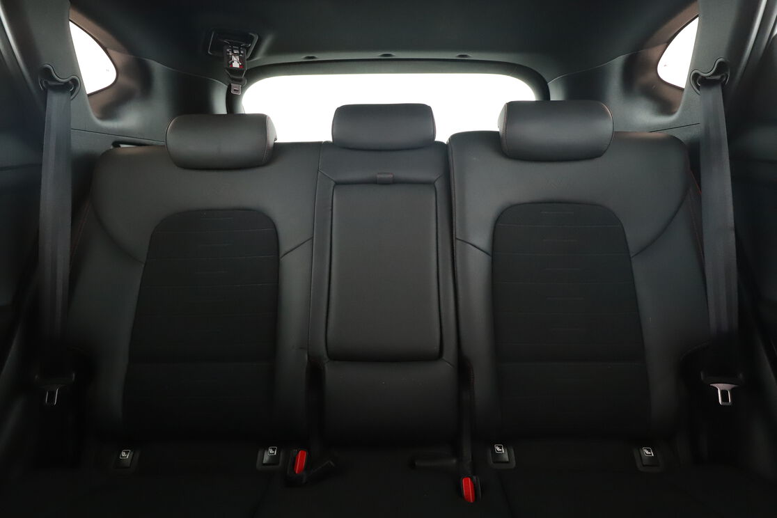 Intérieur sièges arrière depuis le côté conducteur