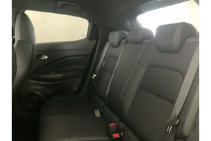 Interno sedili posteriori, dal lato guidatore