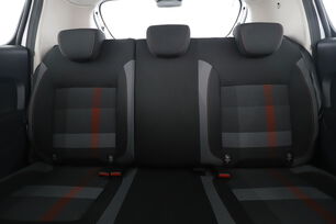 Interior asiento trasero