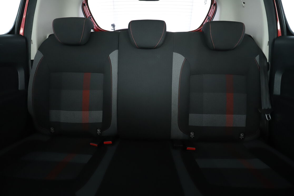 Interior asiento trasero