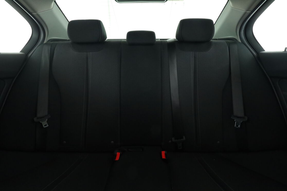 Interior asiento trasero