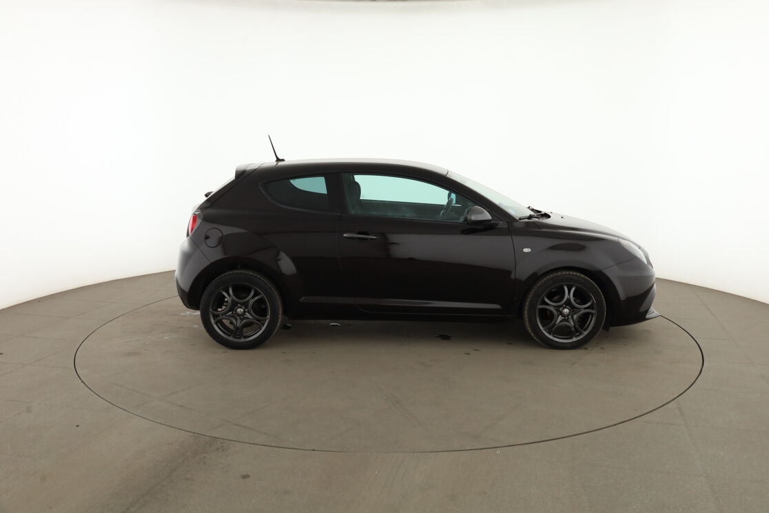 Extérieur côté droit