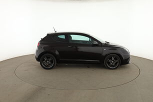 Extérieur côté droit