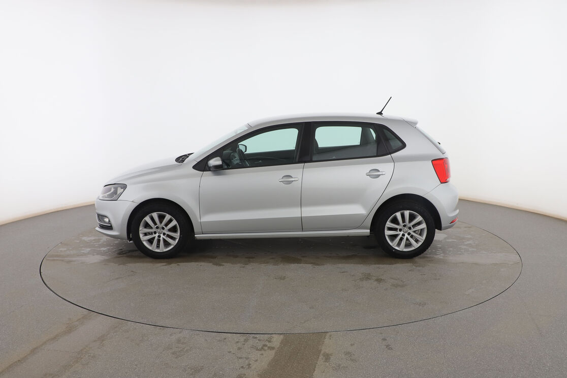 Exterior lado izquierdo