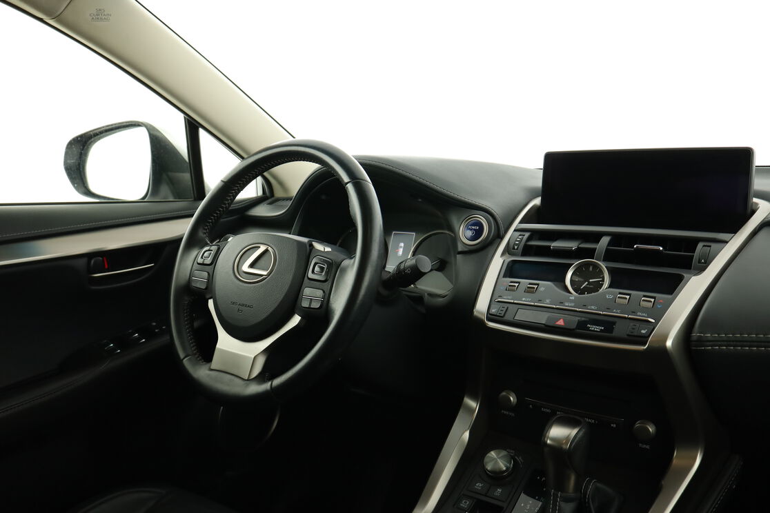 Intérieur côté conducteur depuis le siège arrière