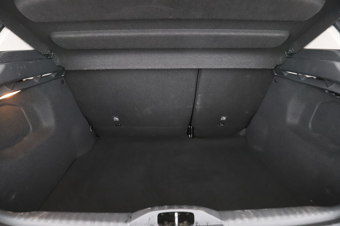 Intérieur coffre 2