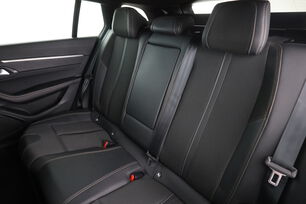 Intérieur sièges arrière depuis le côté conducteur