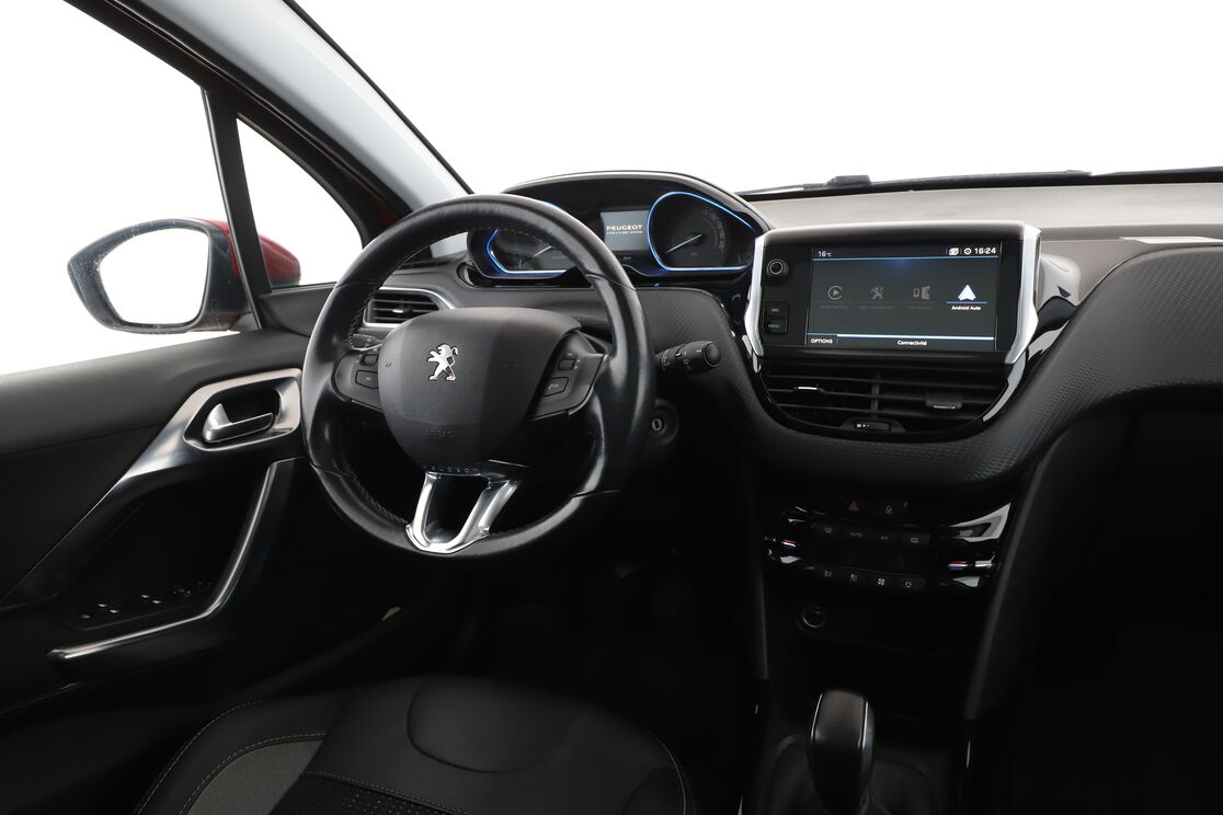 Intérieur côté conducteur depuis le siège arrière