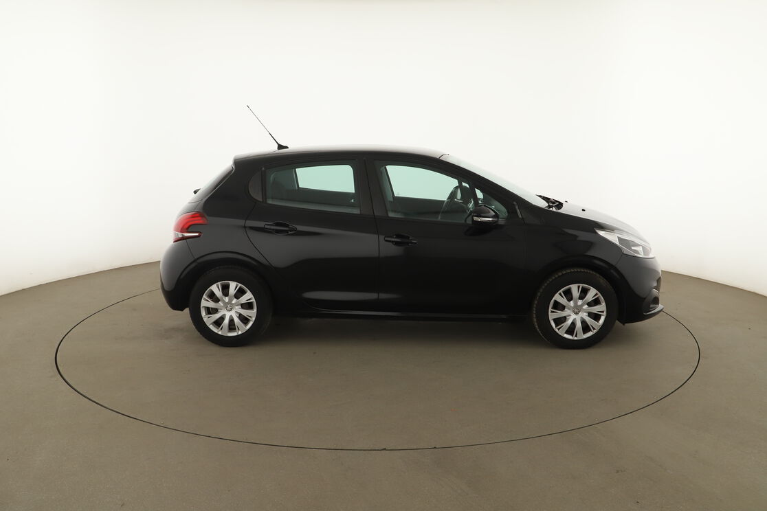 Extérieur côté droit