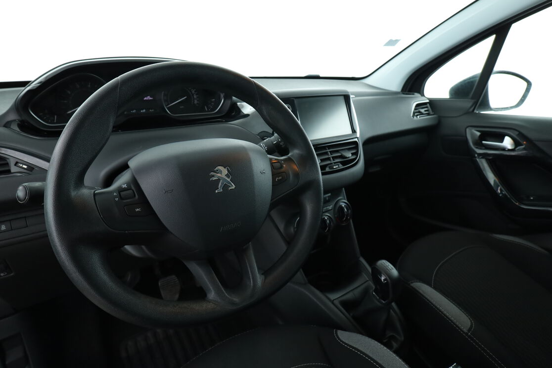 Intérieur côté conducteur 2