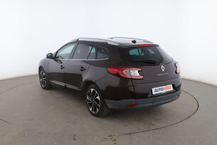 Exterior trasero izquierdo