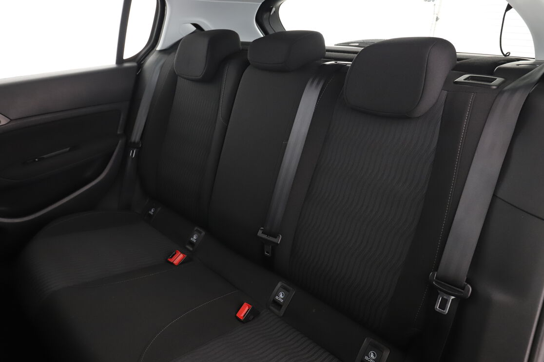 Intérieur sièges arrière depuis le côté conducteur