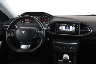 Intérieur côté conducteur depuis le siège arrière