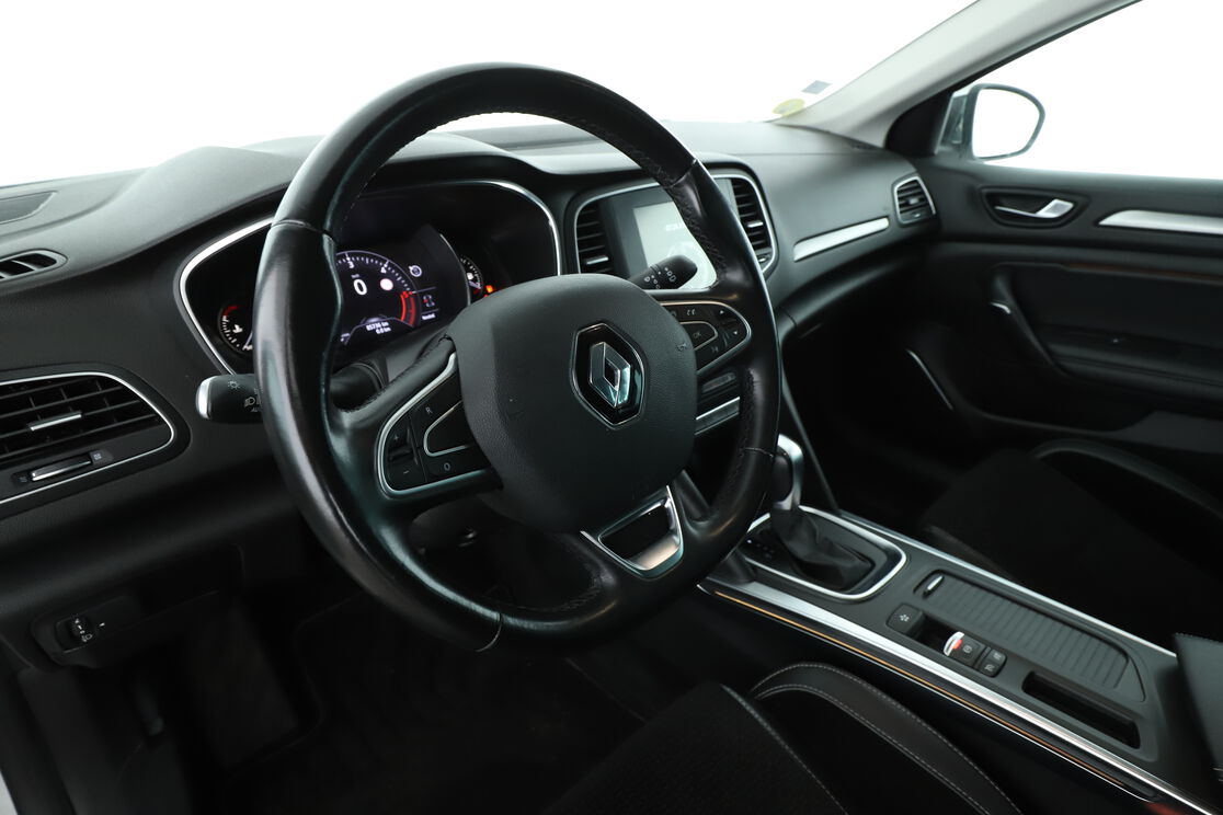 Intérieur côté conducteur 2