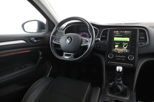 Intérieur côté conducteur depuis le siège arrière