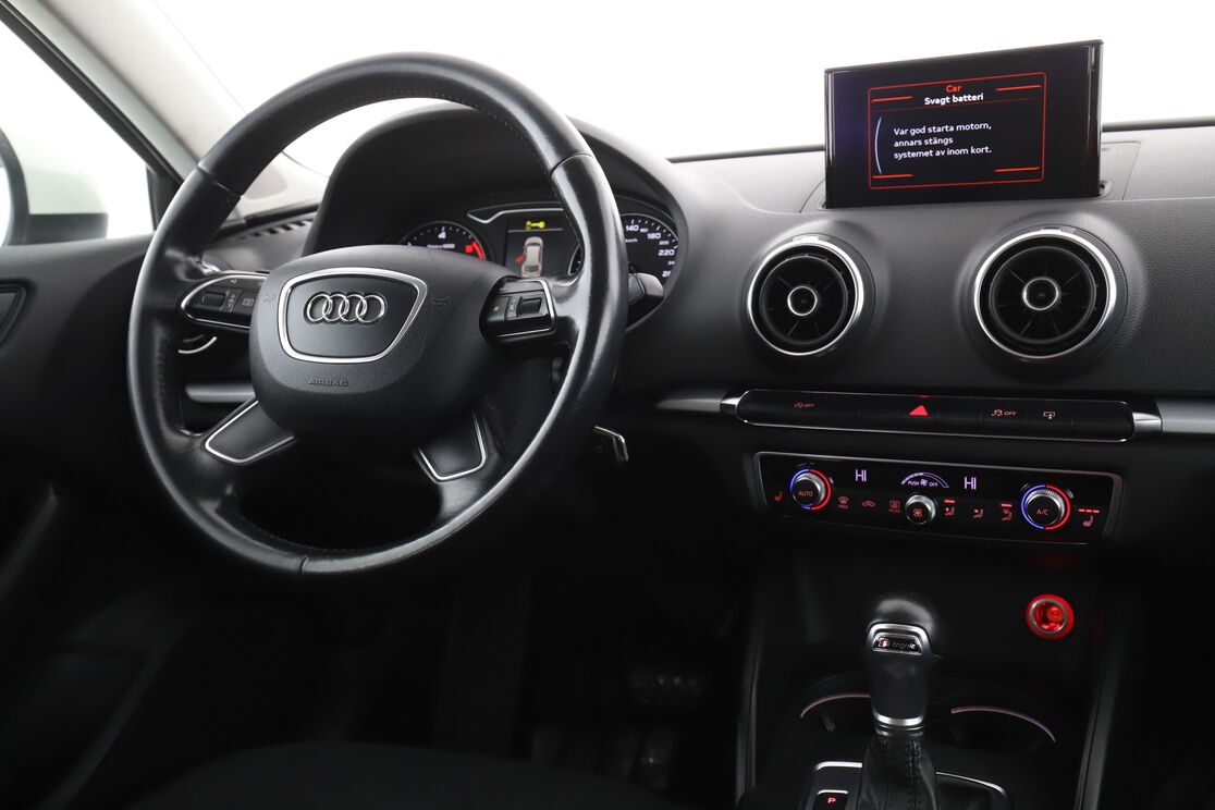 Förarsida sett från baksätet