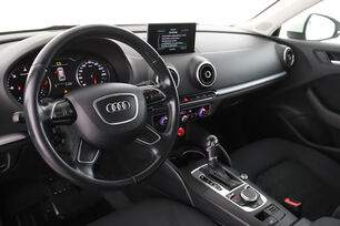 Interiör på förarsidan 2