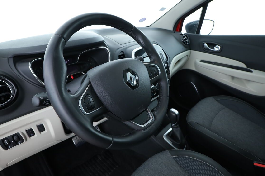 Intérieur côté conducteur 2
