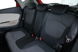 Intérieur sièges arrière depuis le côté conducteur