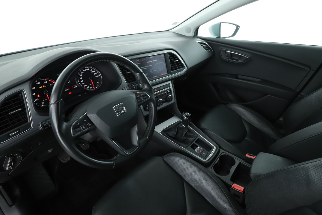 Intérieur côté conducteur 2