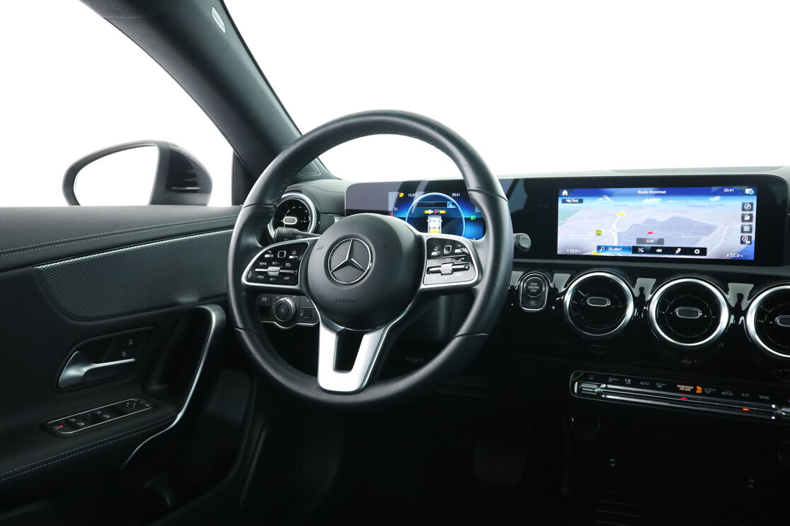 Intérieur côté conducteur depuis le siège arrière