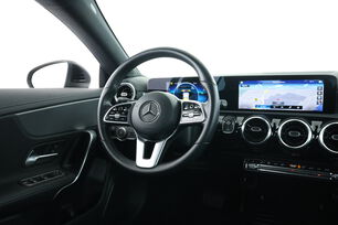 Intérieur côté conducteur depuis le siège arrière