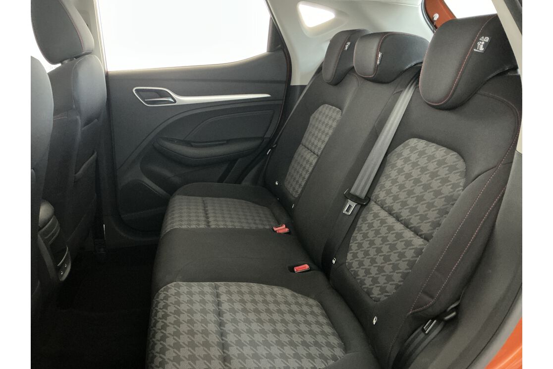 Interno sedili posteriori, dal lato guidatore