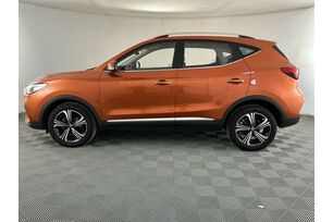 Esterno lato sinistro