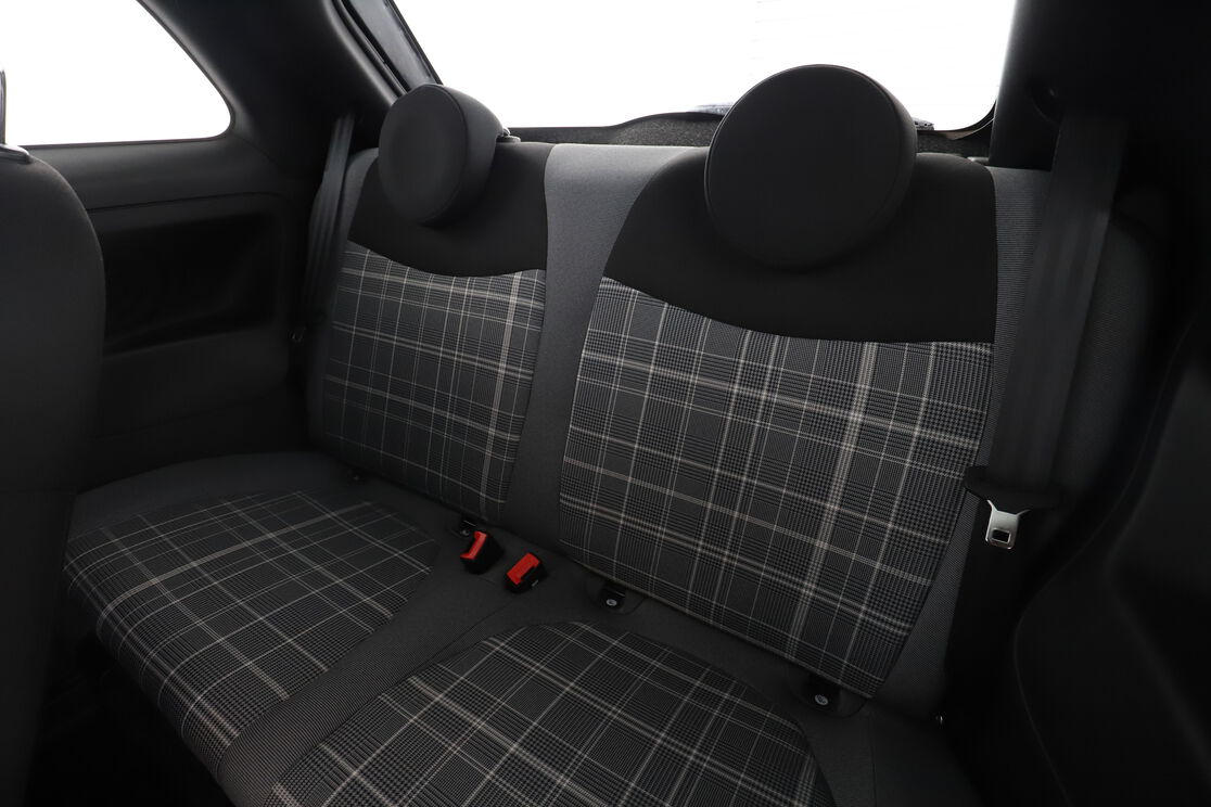 Intérieur sièges arrière depuis le côté conducteur